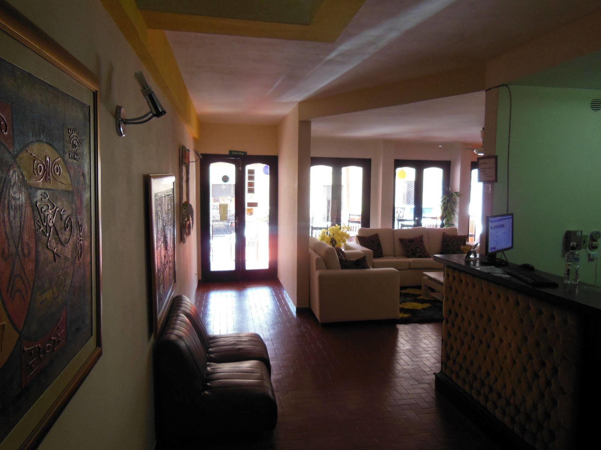 Costanera Hostel Asunción Eksteriør billede