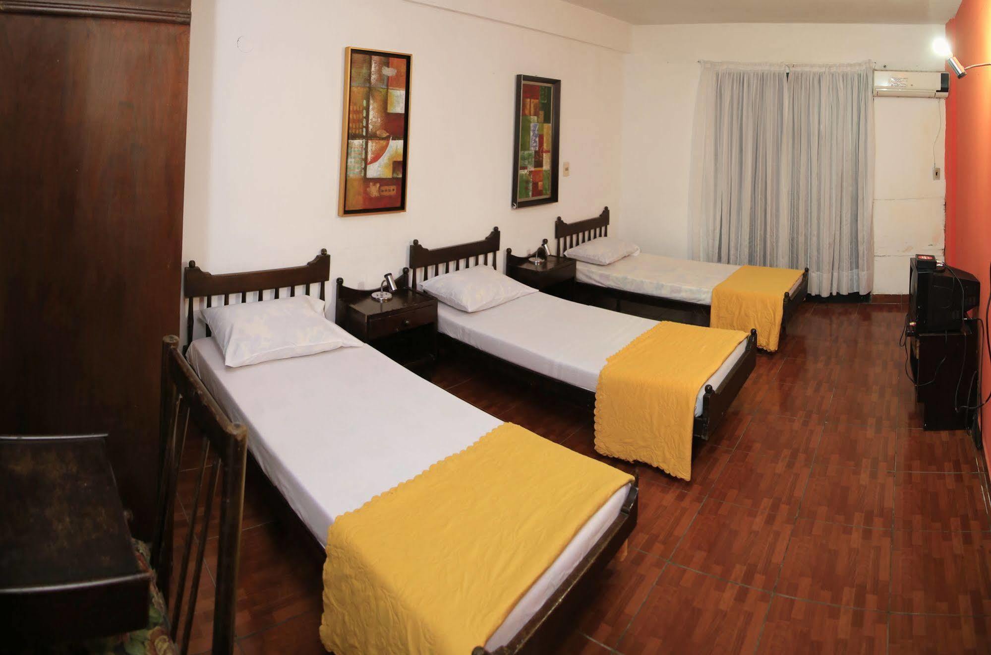Costanera Hostel Asunción Eksteriør billede