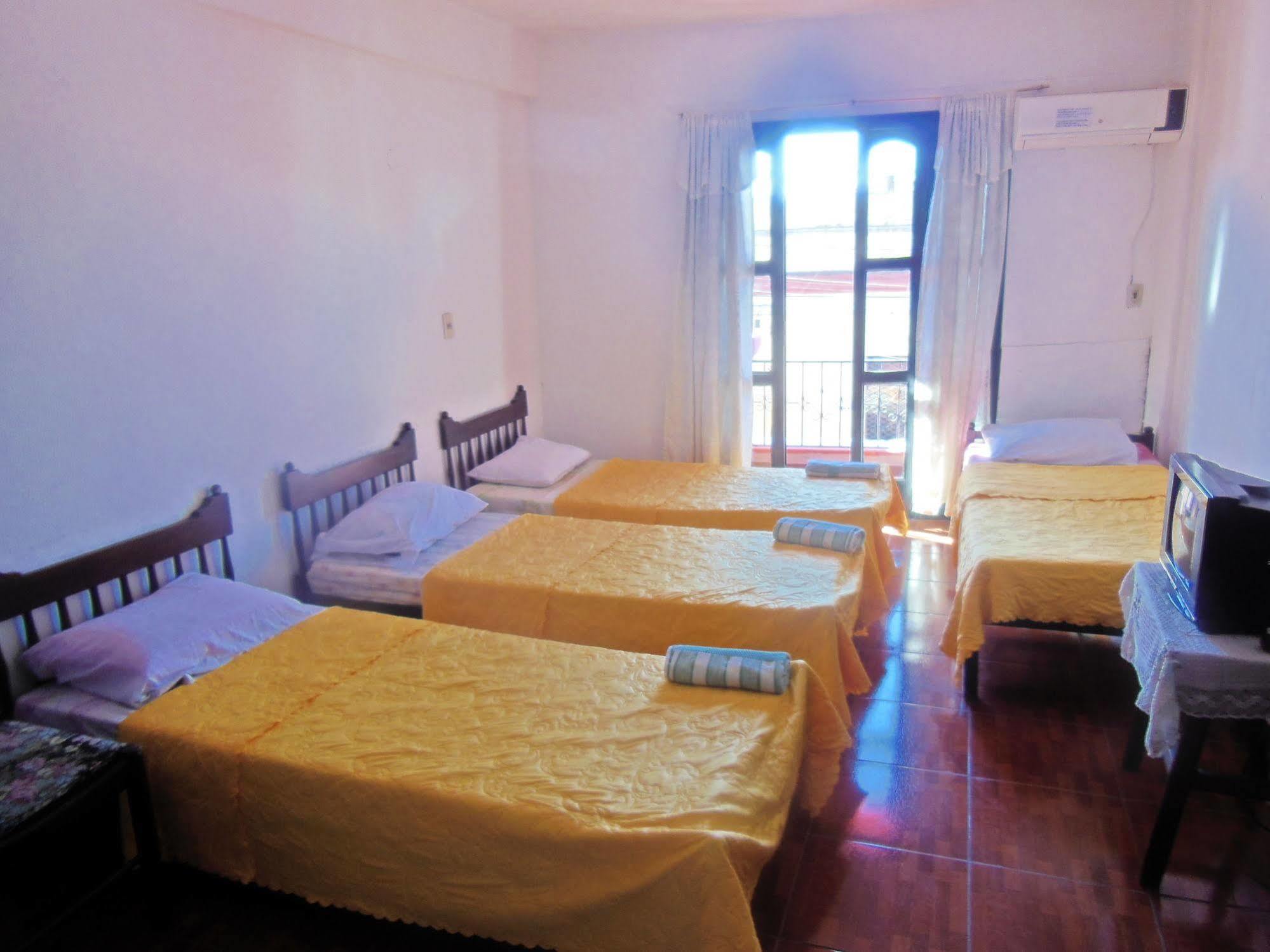 Costanera Hostel Asunción Eksteriør billede